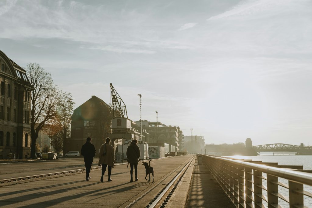 Expats socializing and making friends in Berlin